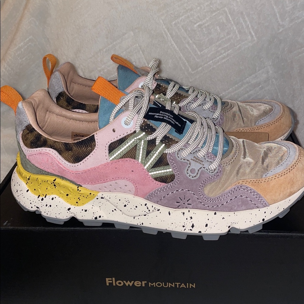 NWT Flower Mountain Yamano 3 Sneaker in Leo Light Mustard - Picture 9 of 14